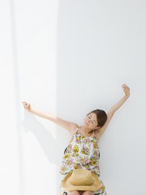 ALSTYLEのシンプルTシャツ
